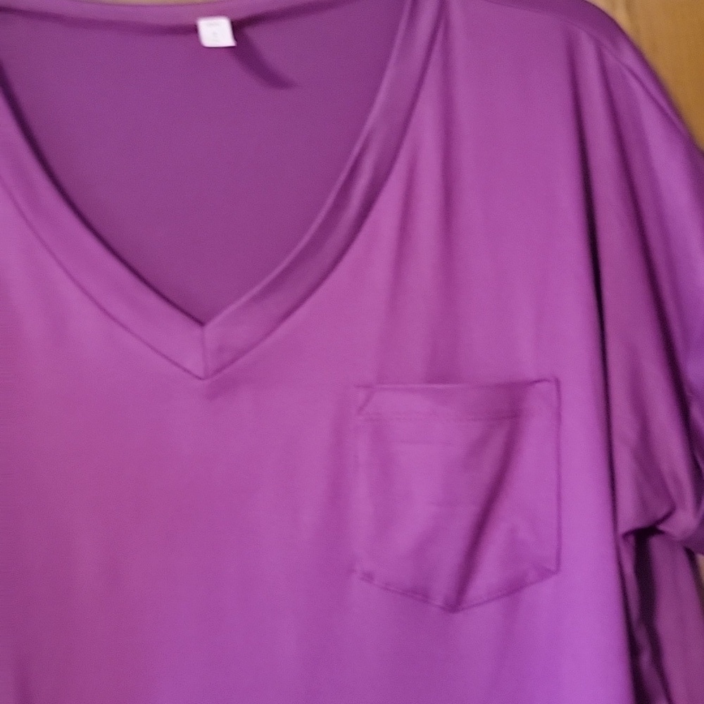 Boutique tee - Picture 4 of 6
